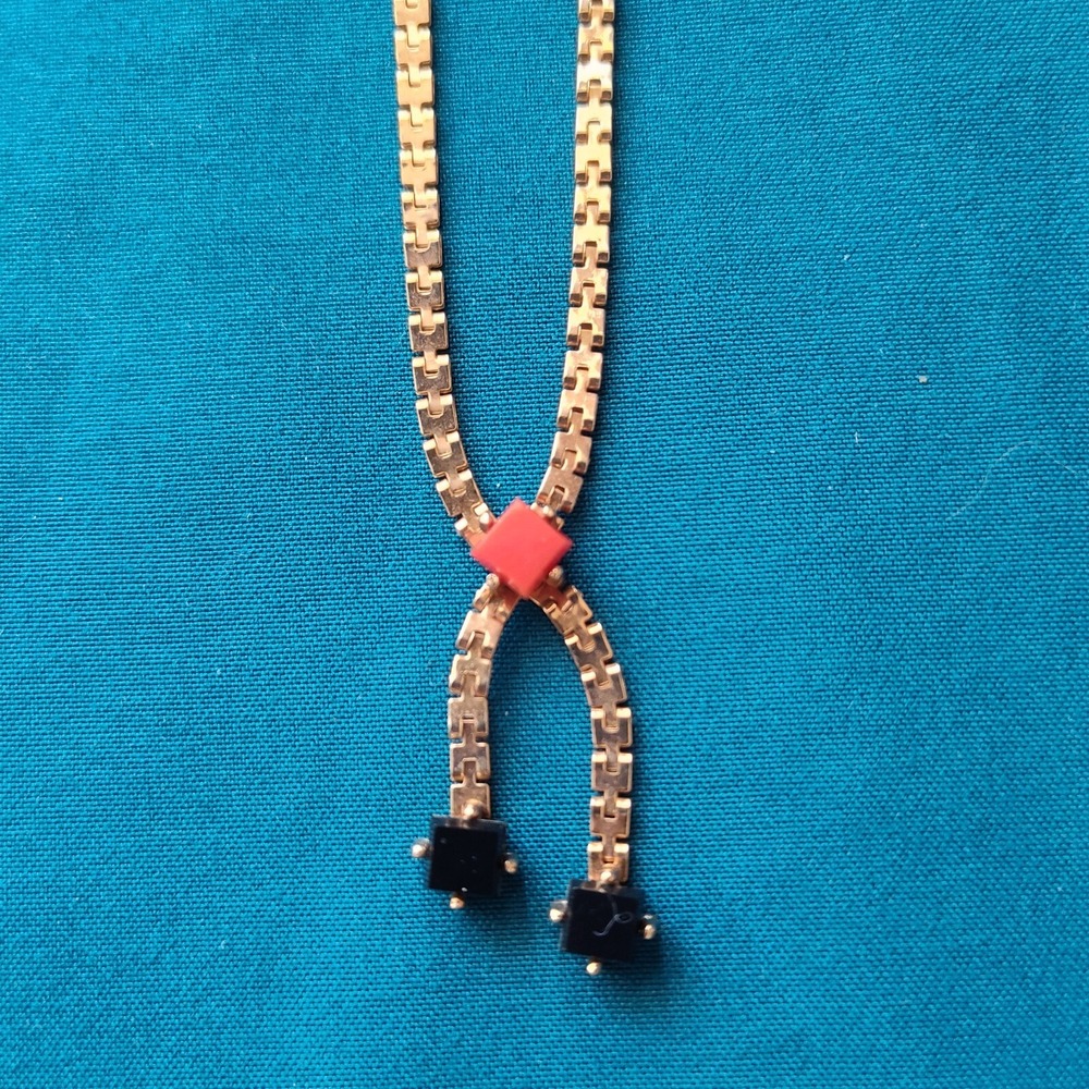 VTG Sarah Coventry 15" Necklace Red Black Bead Pendants Gold Tone " MAGIC SPELL"